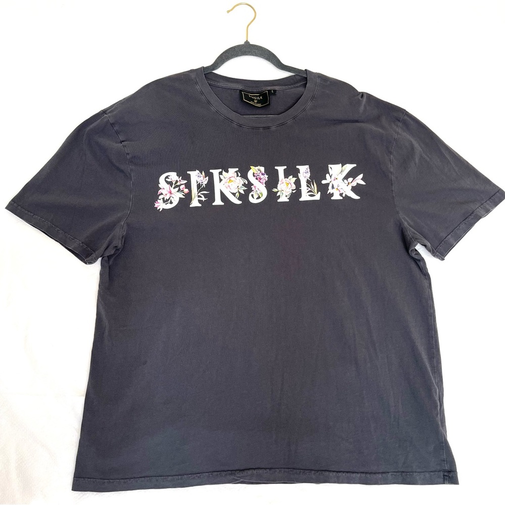 Sik Silk Men's Gray L T-Shirt Floral Graphic Contemporary Short Sleeve Casual